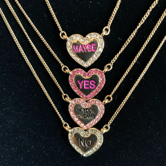 Betsey Johnson 4 Set Heart Pendants - Picture 2 of 2